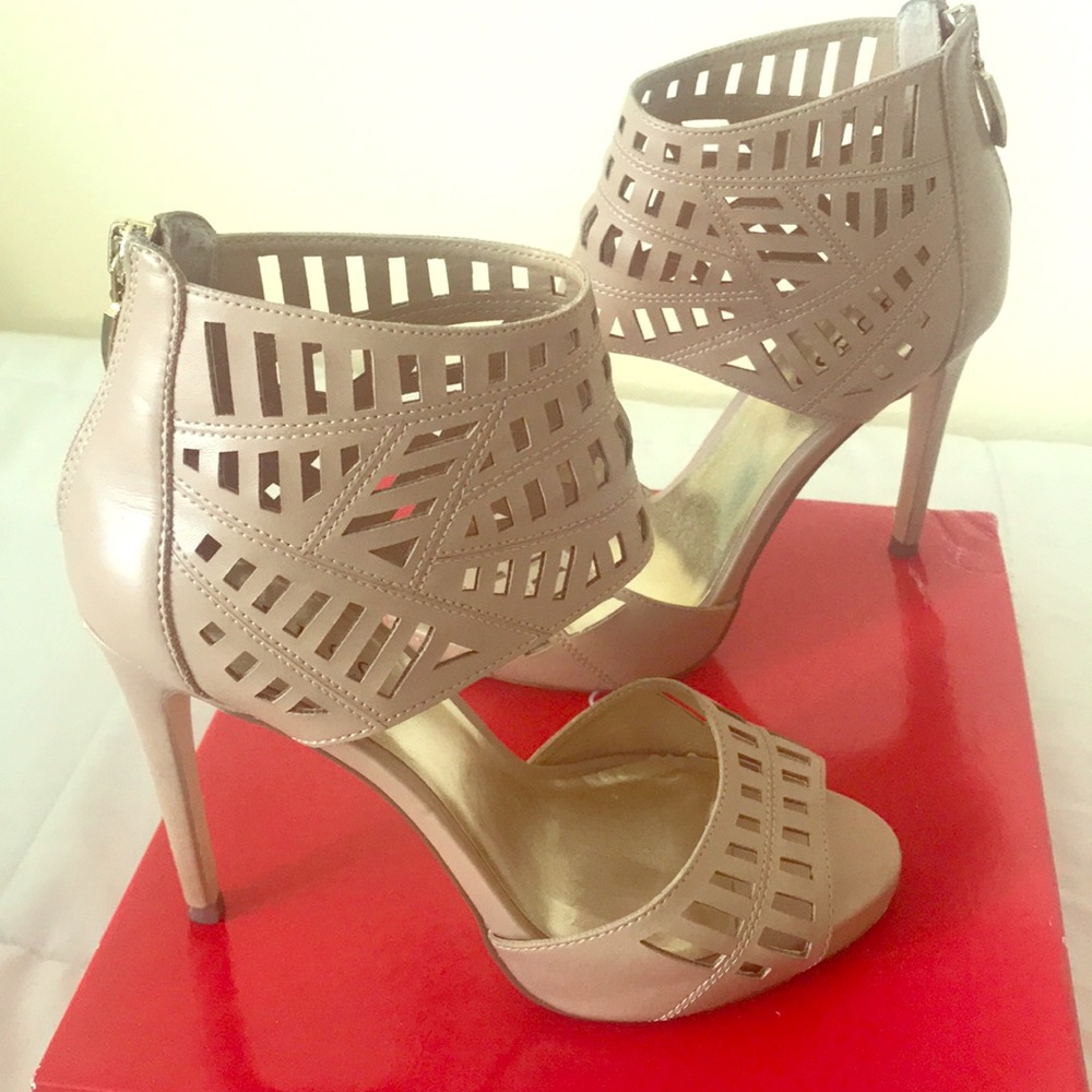 Guess High heels shoes / GF ALEXX 6 1/2